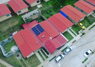 Instalación fotovoltaica de 4.5 kwp en Las cumbres Panama (2)
